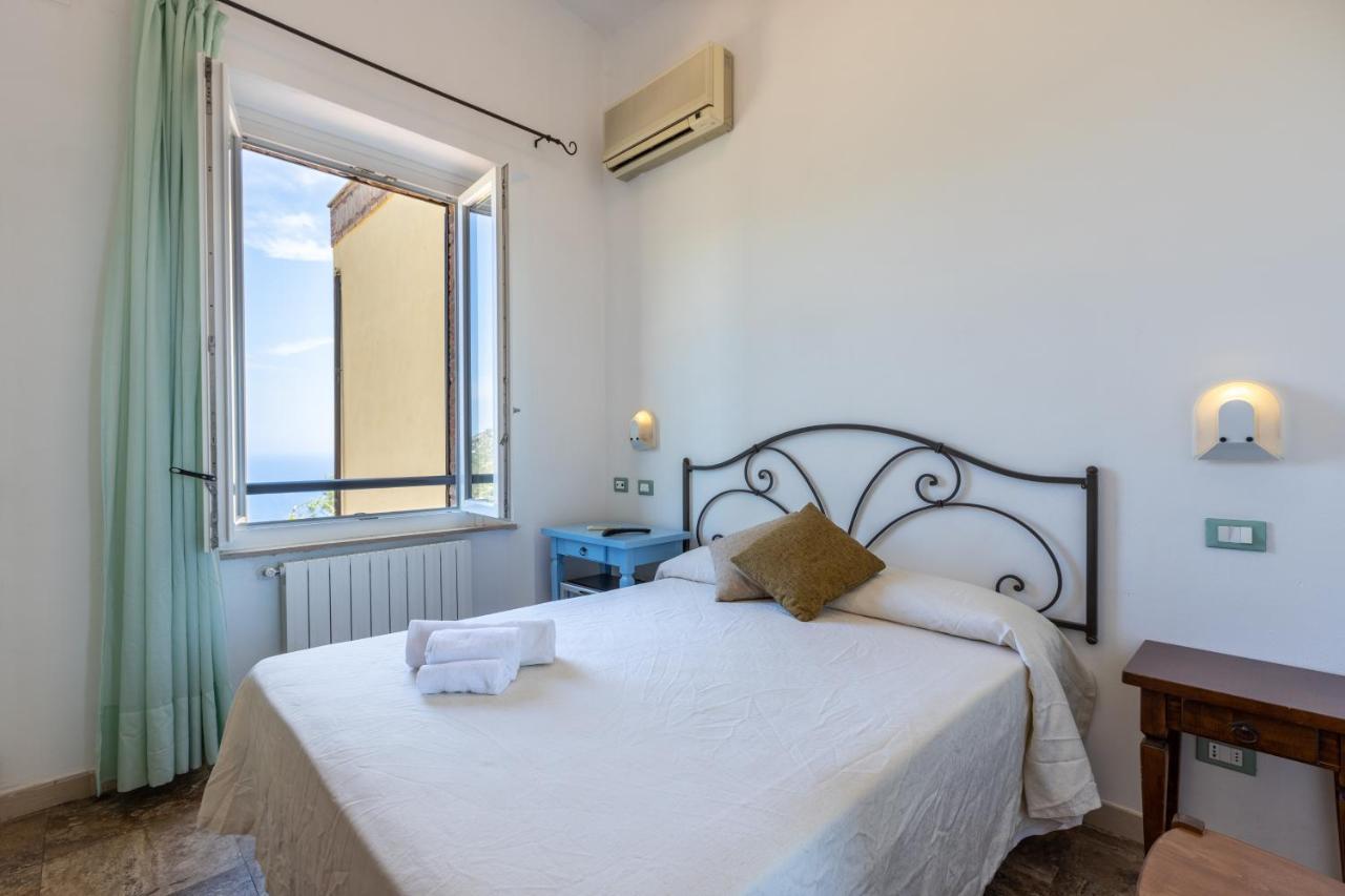 Hotel Castello Monticello Giglio Porto Habitación foto